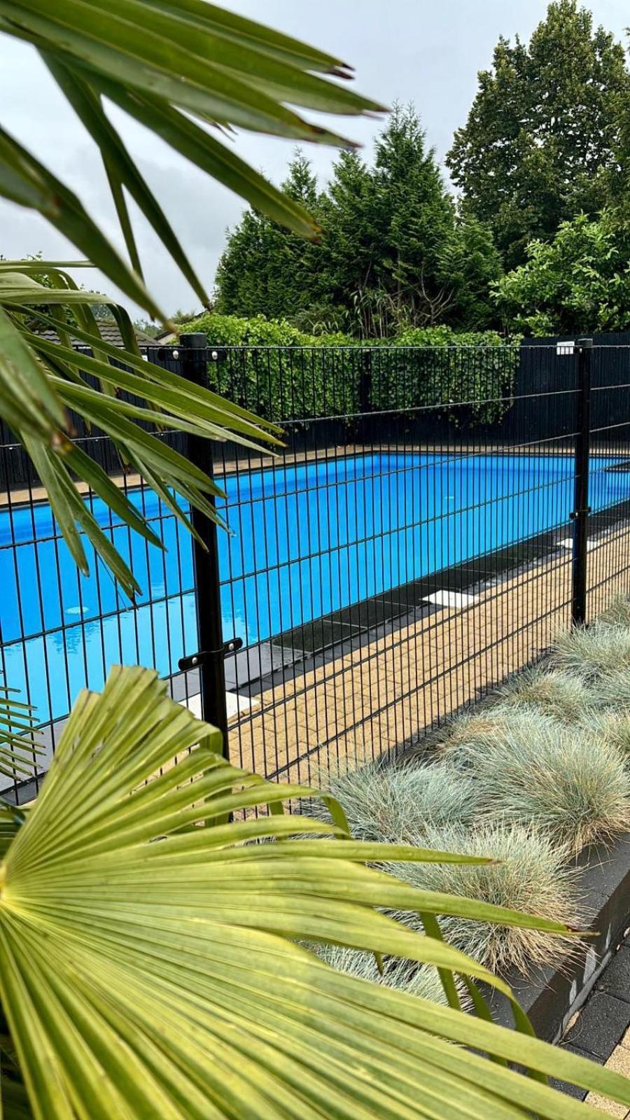 Comfortabel En Gezellig Familie Chalet Tot 6 Personen Op De Veluwe Bungalowpark De Kern Putten Exterior foto